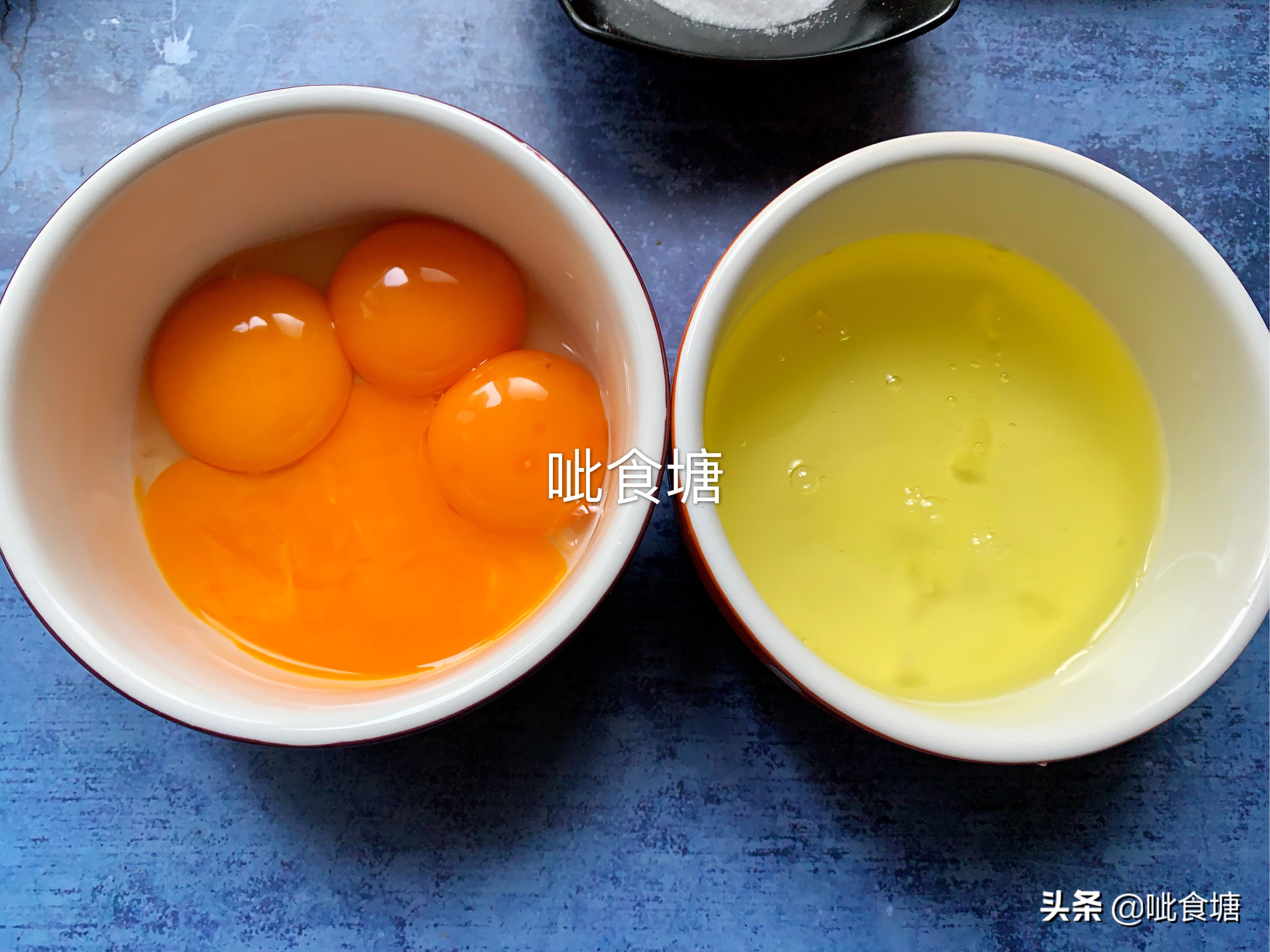 电饭煲蛋糕手动打发要多久,不用打发的蛋糕电饭煲做法