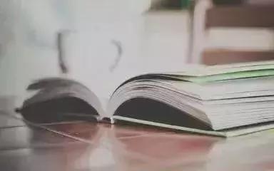 三年级英语上册unitsix,三年级英语上册人教版letstalk