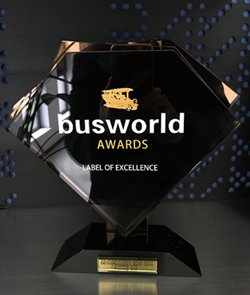 “守初心庆百年”百行百业（名）技能大师献礼——整车调试工技能大师杨卫锋