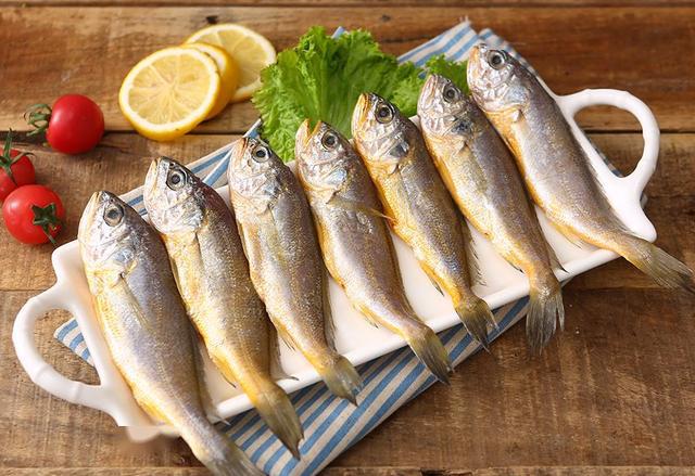 豆腐干和鸡腿肉怎么炒好吃,五香鱼豆腐干怎么做好吃