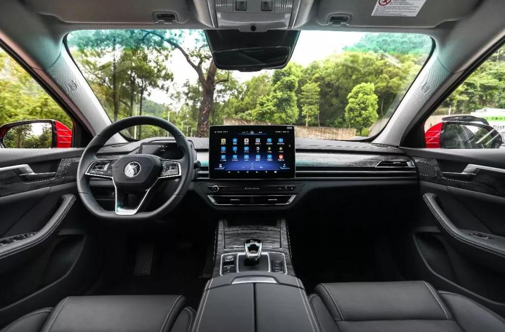 燃油比亚迪秦pro试驾,比亚迪秦pro燃油1.5t车主使用感受