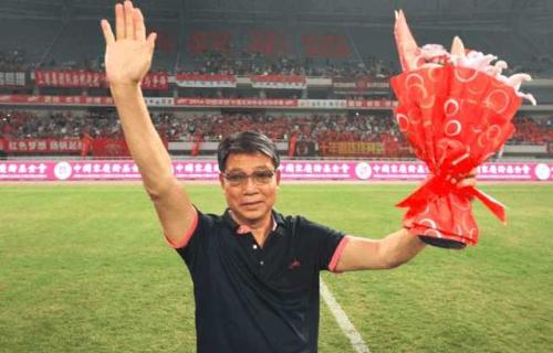 最让人印象深刻的足坛父子,事师之犹事父也