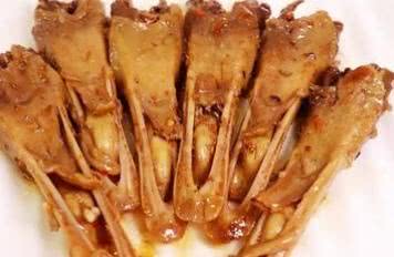 经典粤菜，假蒌鸭脚.子姜鸭