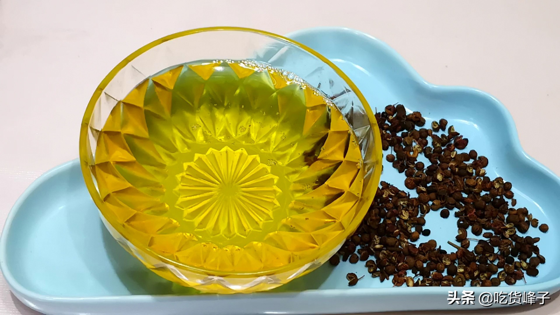 新鲜花椒炸花椒油,花椒籽炸花椒油的正确做法