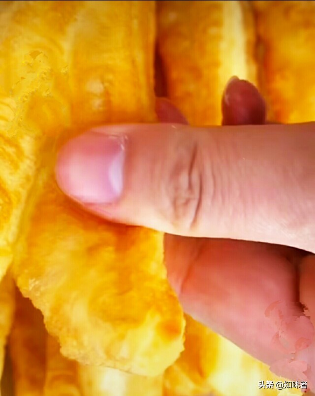 炸油条不用小苏打不用脆皮油条粉,小苏打发面做油条炸油条加糖