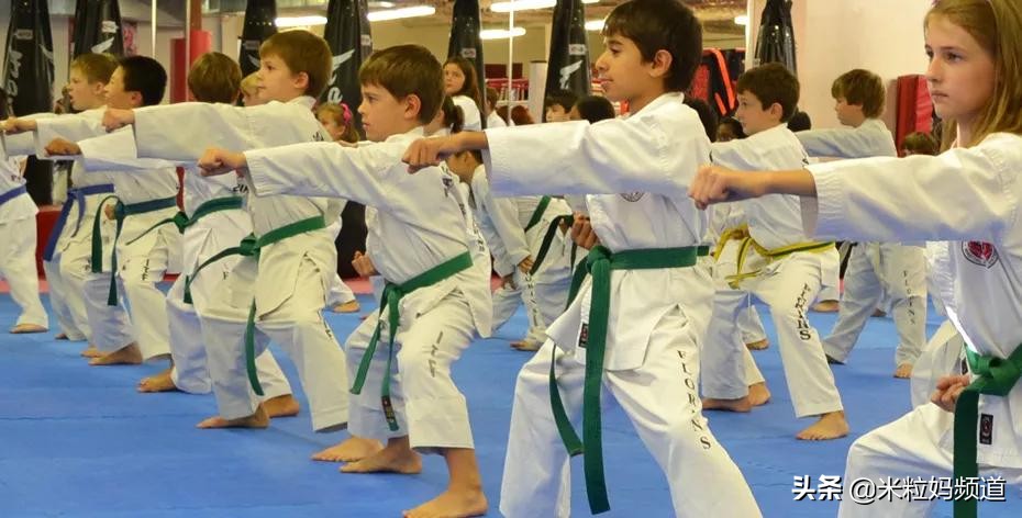 16岁混血芭蕾舞女孩的一天,16岁混血芭蕾少女