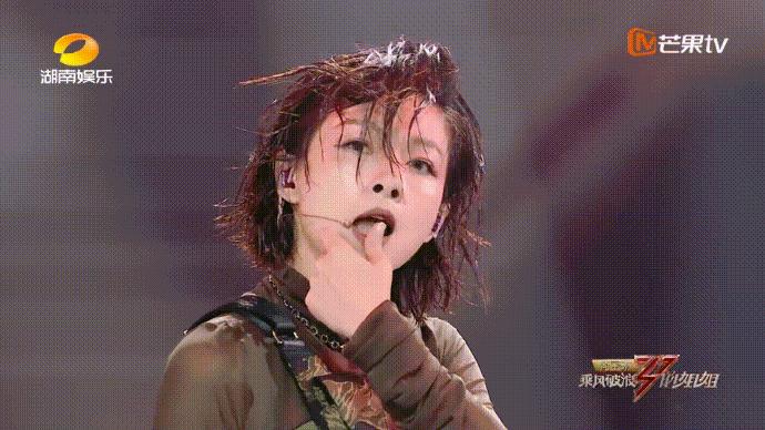 热搜是门玄学，“毁”了万茜“救”了鹿晗？