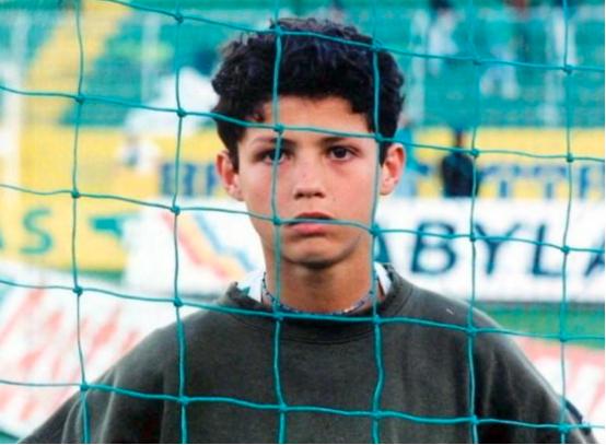 梅西拿冠军巴黎赚多少,梅西夺得的世界冠军瞬间