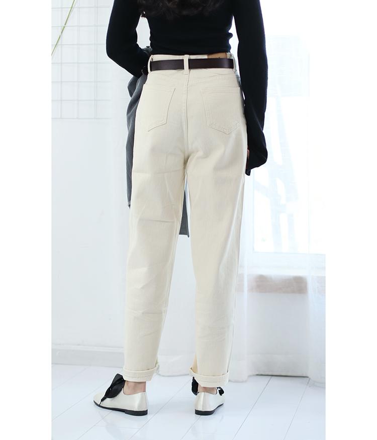 是件称职的“解忧”白裤工装！四季匹配能力：超级赞哦~