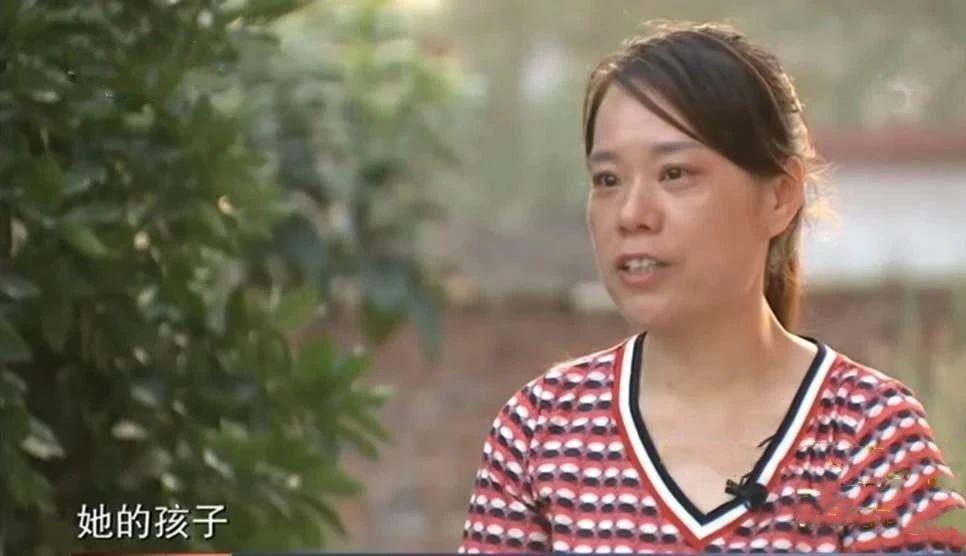 鏈変竴绉嶅コ鎬ц传鍥板彨鏈堢粡璐洶,鏈変竴绉嶈传鍥板彨鏈堢粡璐洶