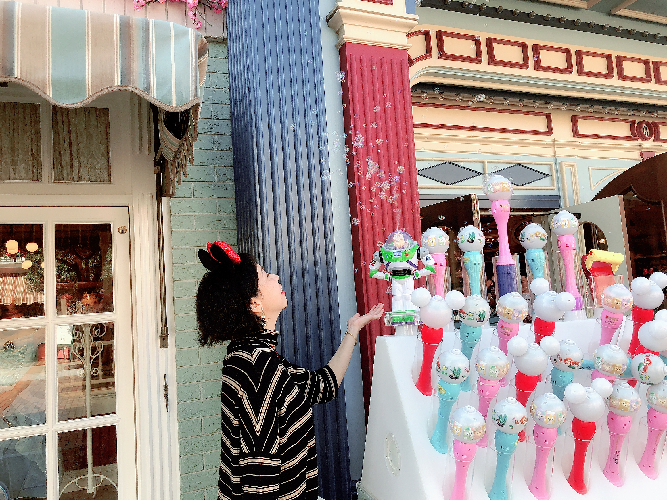 香港迪士尼游玩路线全攻略,最新香港迪士尼游玩全攻略