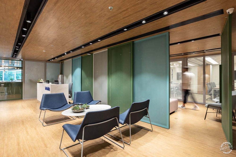 如何给自己一个舒服的办公环境,上班第一件事整理舒适的办公环境