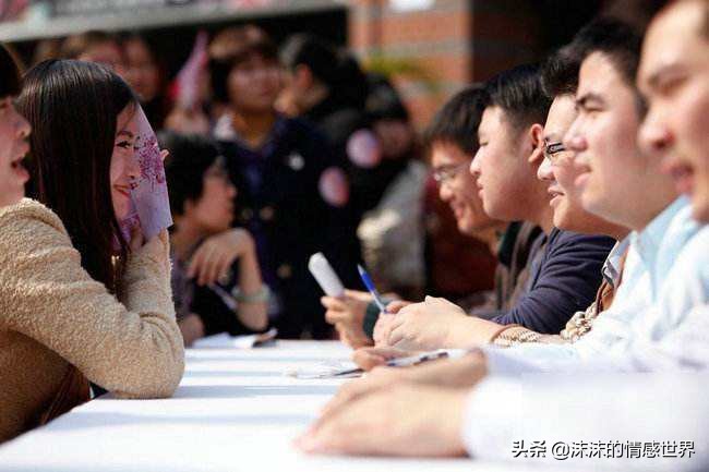 请相亲对象吃七块钱麻辣烫,相亲吃六百块钱火锅原视频