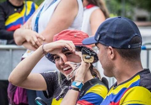 “她的那一箭射在了我的心中!”东京奥运赛场,这位令宅男疯狂的清纯系美女射箭选手,场下却是那么奔放不羁