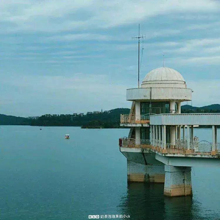 成都出发4天漫游攻略,成都出发10天自由行攻略