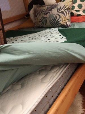 雅兰床垫和舒达床垫哪个值得购买,喜临门的床垫和雅兰床垫哪个更好