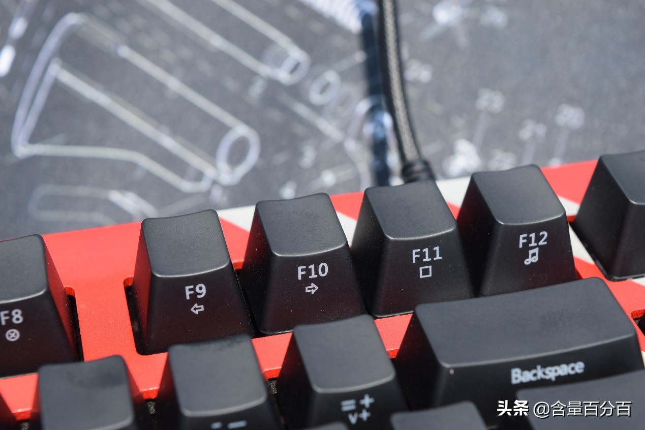 黑爵ak60光环合金版设置,黑爵的银轴键盘怎么样