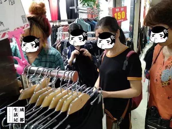 千万不要惹「成都嬢嬢」,小心她们带你去九龙广场逛够8小时