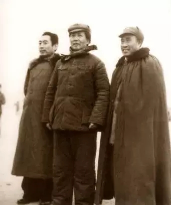 十大开国元帅里面，能被主席敬称为“老总”的，只有哪三位？