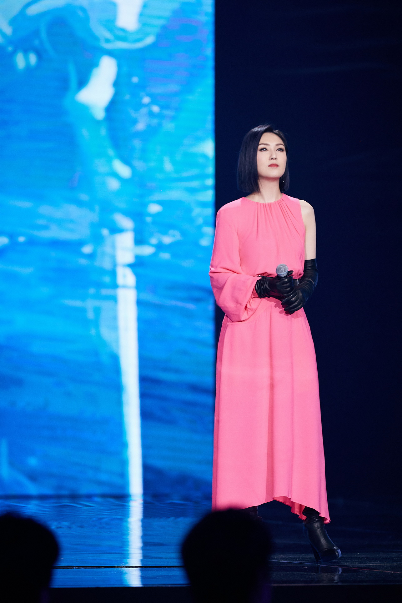 任贤齐杨千嬅粤语合唱,杨千嬅和任贤齐相见恨晚