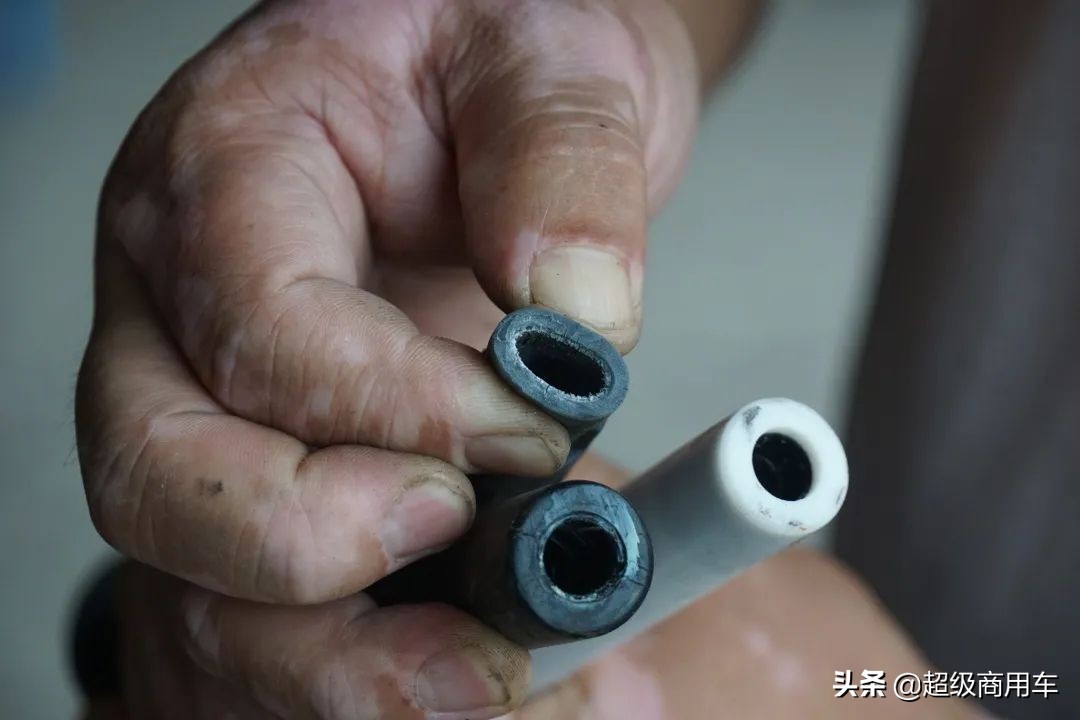 货车天然气火花塞缸线坏了的表现,火花塞坏了加速缺缸