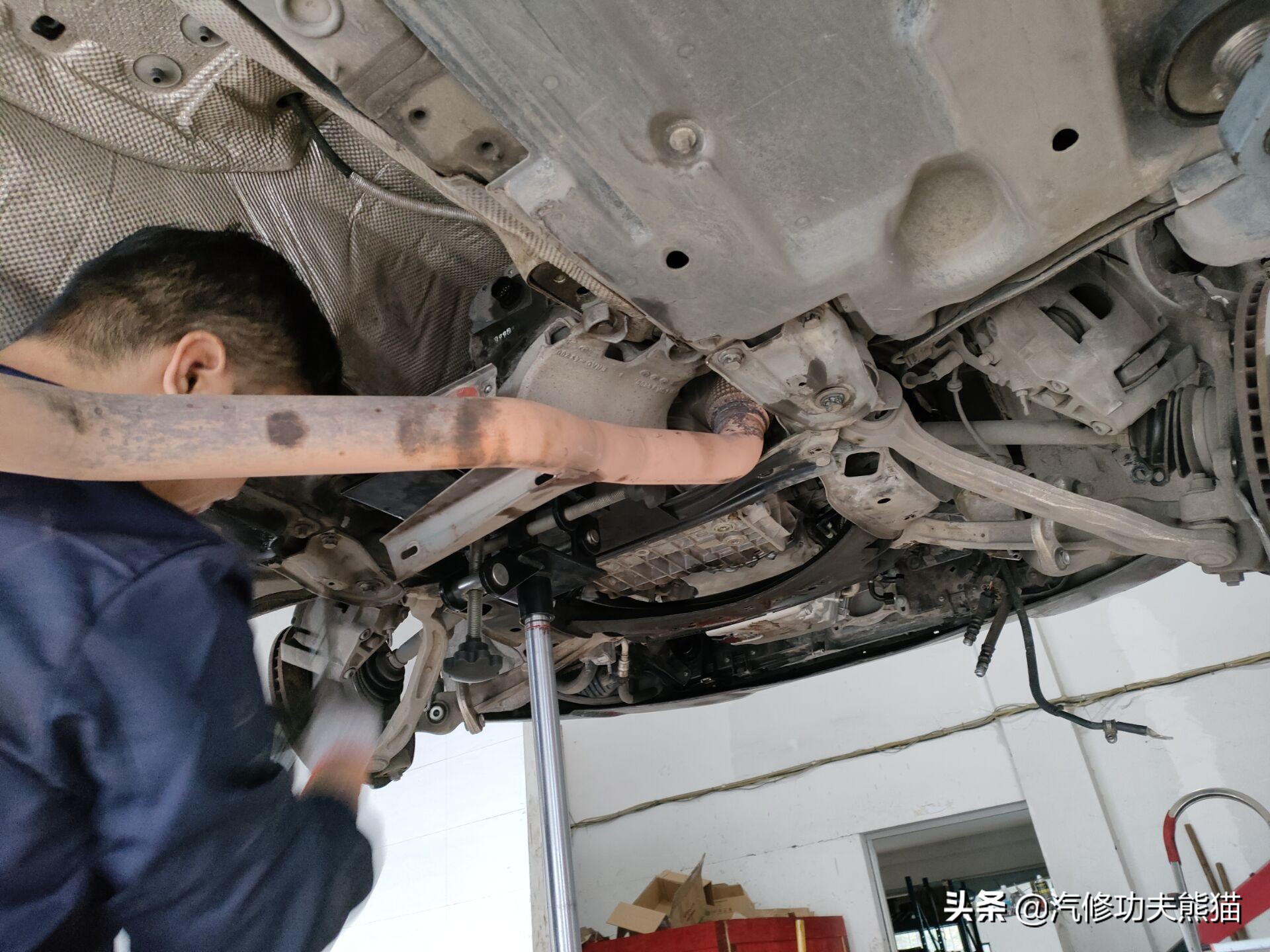 一汽奥迪a6l烧机油,08款奥迪a6l2.0t烧机油严重怎么办