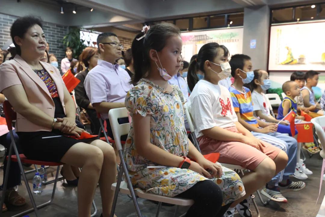 家门口的美式图书馆,家门口图书馆环境好