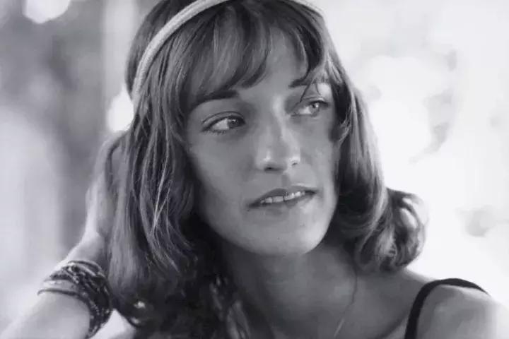 21岁离婚，后成为YSL的灵感缪斯，这个法国女人美了近半个世纪