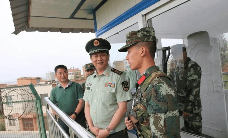 武警广西总队司令员是什么军衔,省军区的司令什么级别