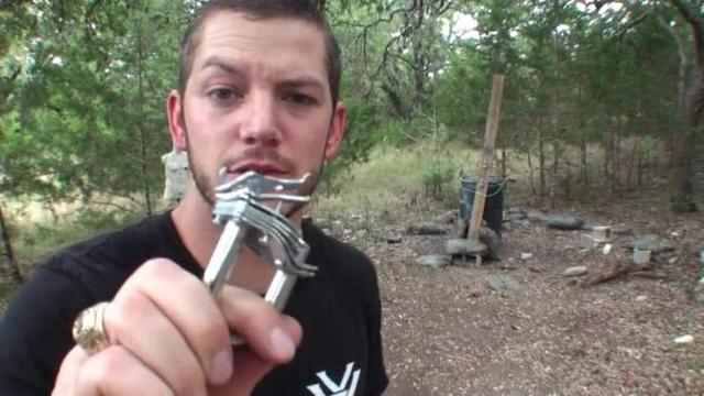 现实中能用手枪开锁吗,用枪开锁真的很容易吗