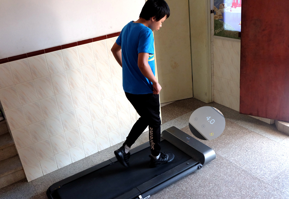 金史密斯r1和r2跑步机哪个好,金史密斯r1跑步机能折叠多少次