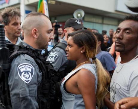 美国白人为何会歧视黑人?或许这组数据,可以告诉我们其中缘由