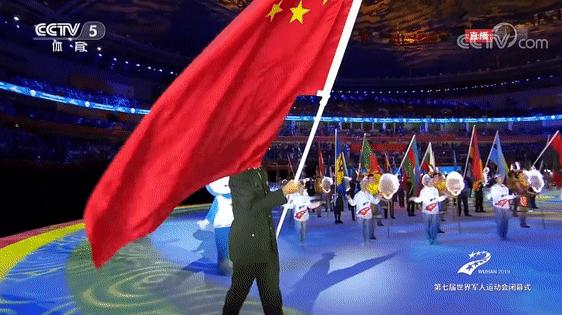 军运会志愿者感动瞬间,军运会感谢志愿者