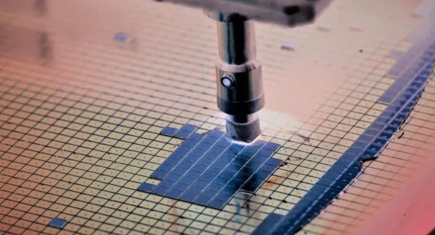 中国龙芯芯片最新进展情况,龙芯接近世界一流芯片水平