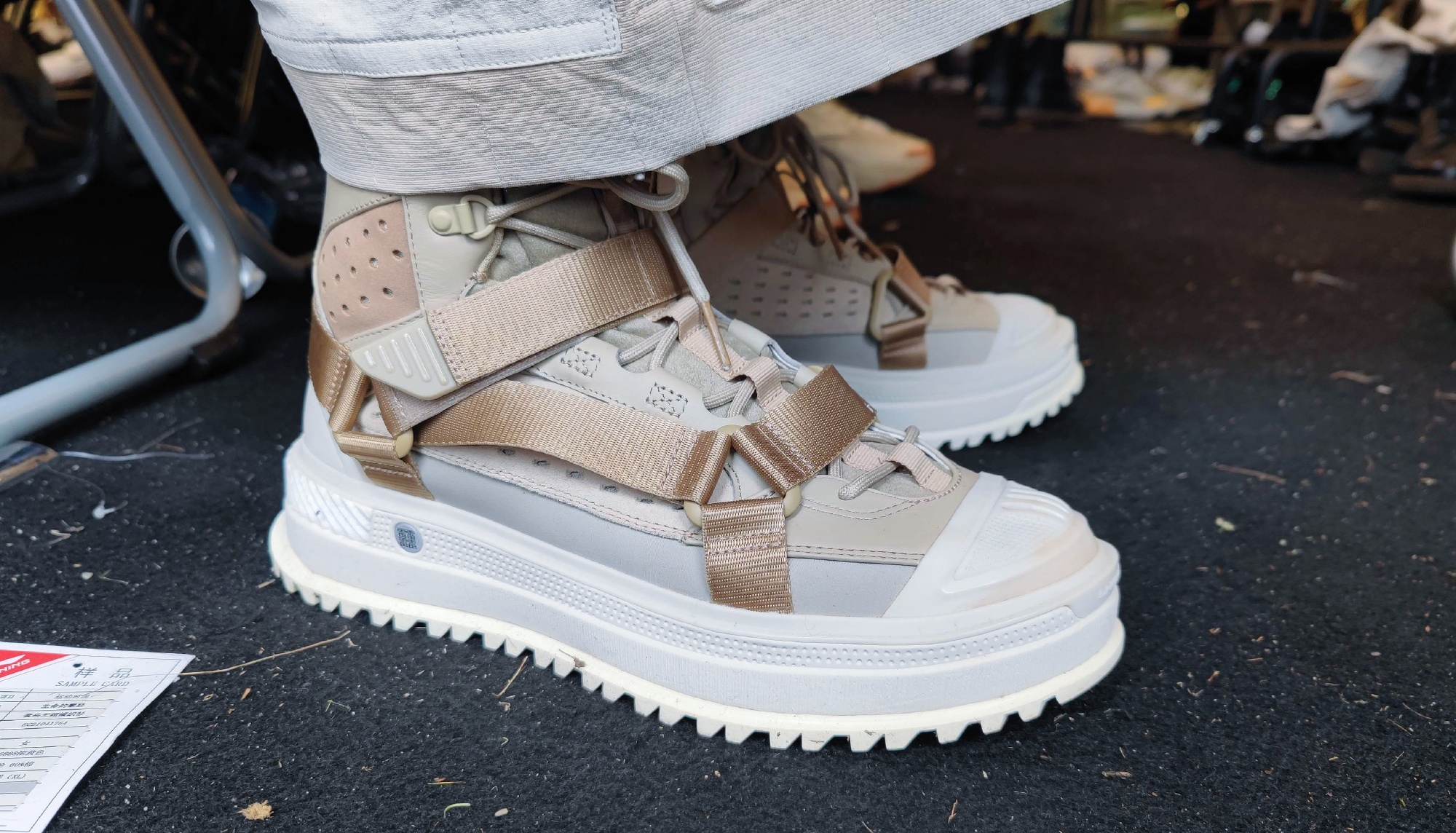 李宁鞋子时装周秀款,李宁走秀款鞋女鞋板鞋