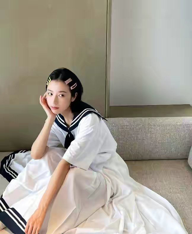 少女风*服私**穿搭，行走的时髦精来了