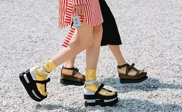 盘点2022年女鞋流行趋势,如何了解每年女鞋流行风格和趋势