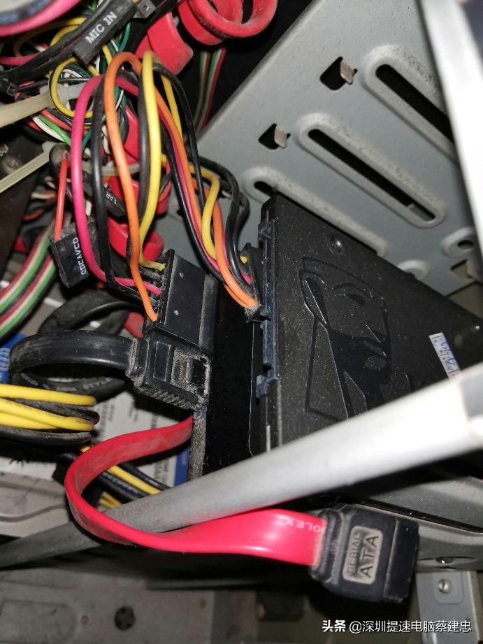 固态硬盘自带win10系统开机教程,win10固态硬盘开机自检