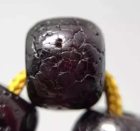 藏传文玩老塑料珠子,文玩老珠