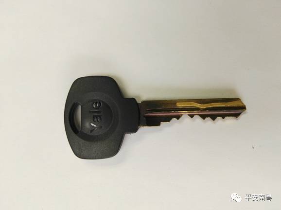 你家的门锁安全吗光明网,你家的防盗门真的防盗吗