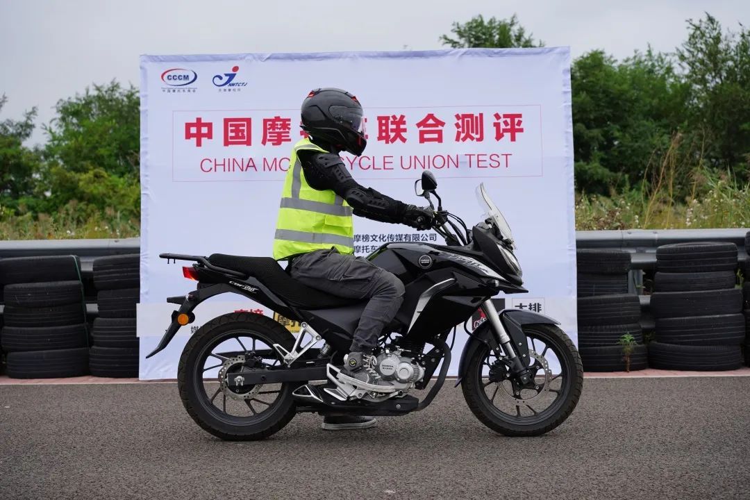 新大洲本田cbf190x长途摩旅,新大洲本田cbf190r对比豪爵nk150