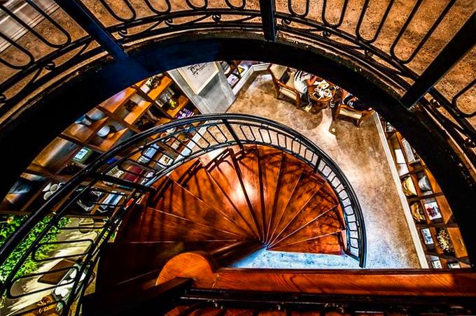 在工业气息下寻找小文艺，带你重新认识雾都重庆