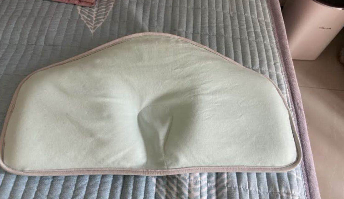 头越睡越扁是什么原因,孩子头睡扁了还能圆吗