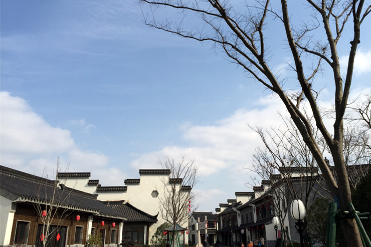 月下说金陵，晨起游南京