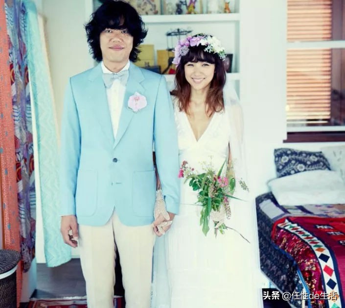 韩国女星上节目穿什么衣服,韩国女明星衣服有多敢穿