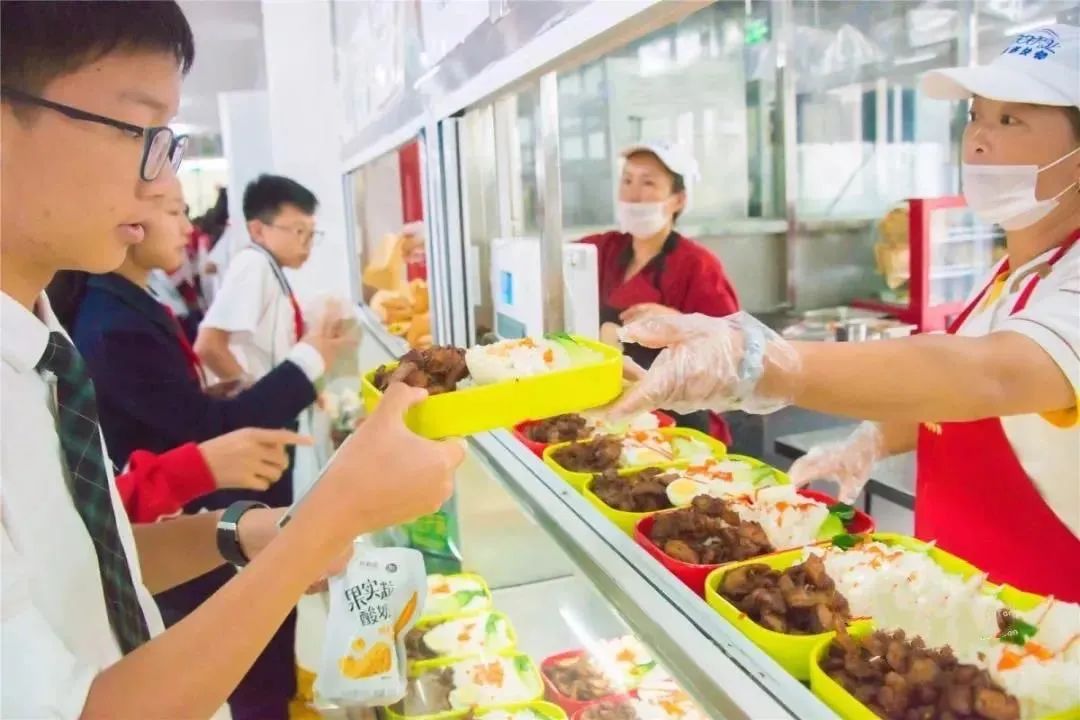 昆明各中学宿舍,昆明学校食堂饭菜价格表