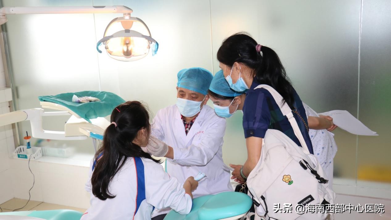 院士团队赴儋义诊精湛医技惠泽琼西——张志愿院士率九院口腔颌面外科“大咖”在海南西部中心医院开展义诊