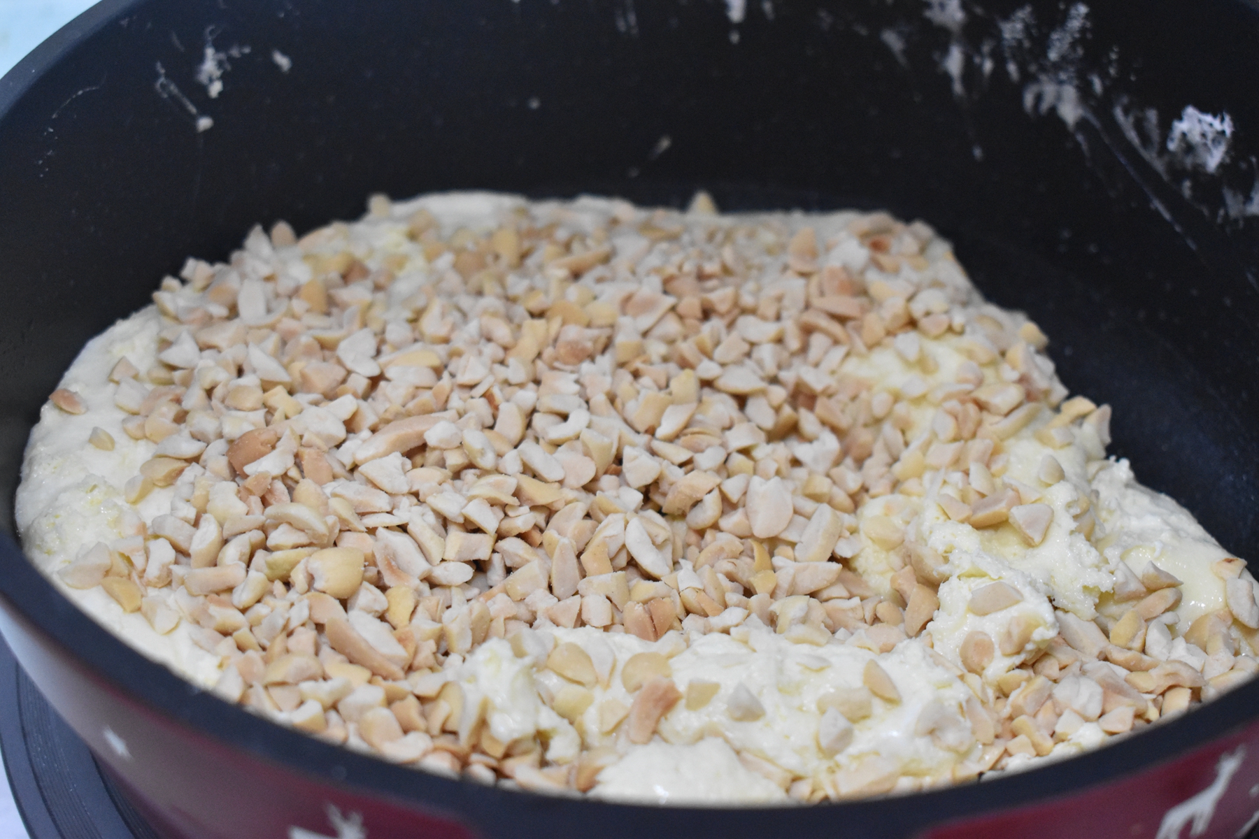 现在这个季节适合自制牛轧糖吗,自己在家做牛轧糖的方法