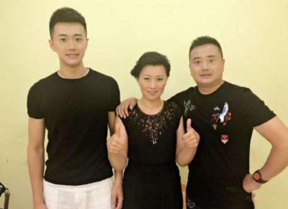 乡村爱情小沈阳在哪一部出场的,乡村爱情小沈阳半路掉链子