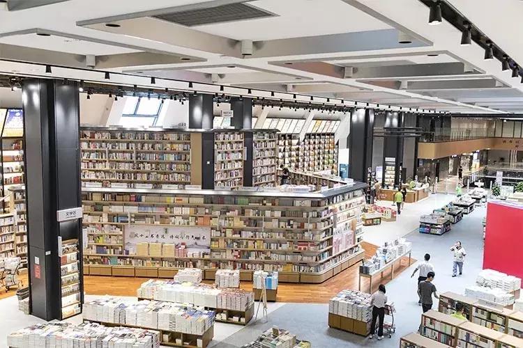 龙岗中心城壹号仓,光明和龙岗中心城